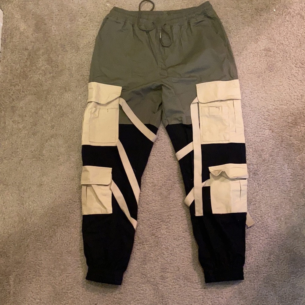 Fashion nova pants